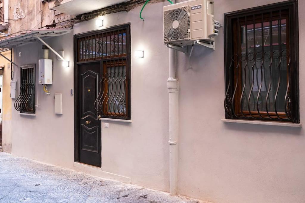 Casa Puteca Quartieri Spagnoli Наполи Екстериор снимка